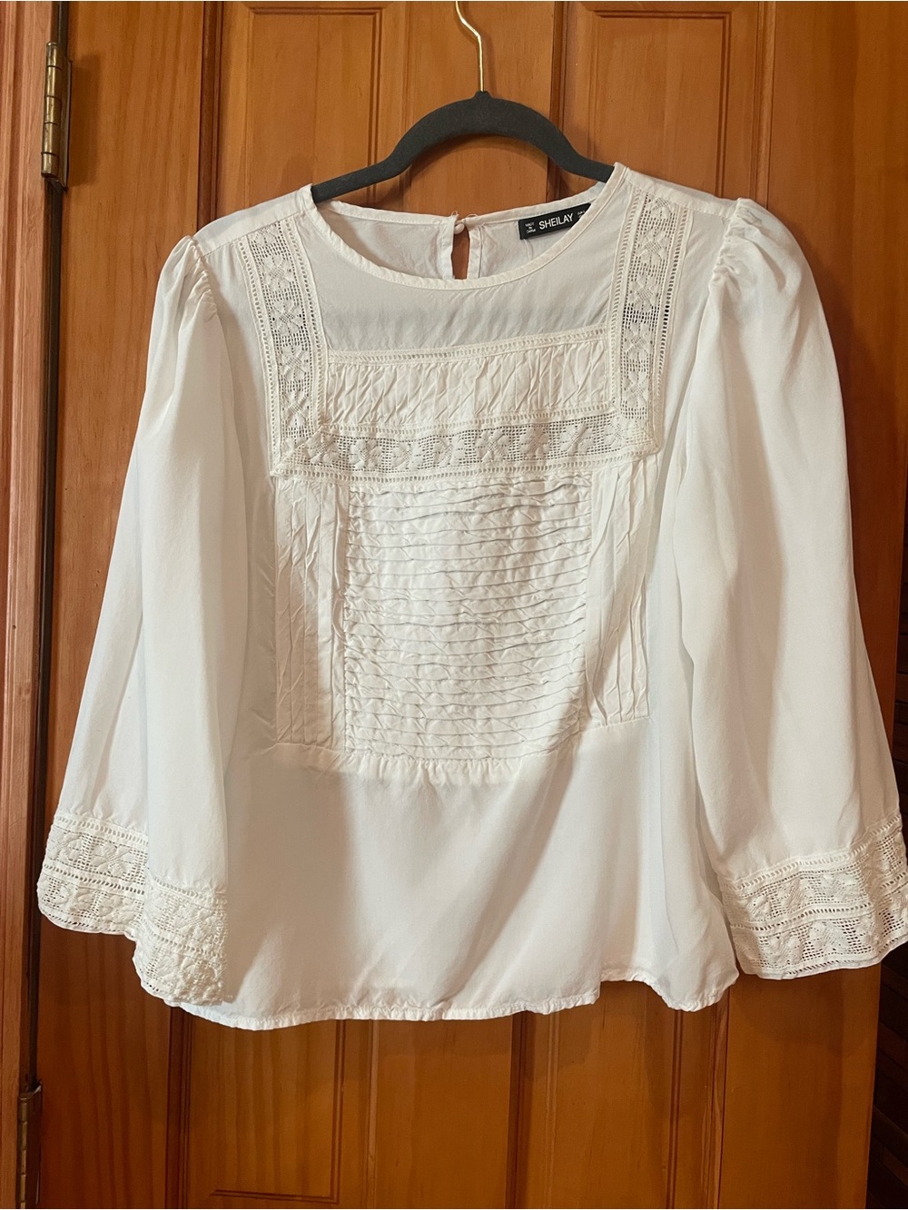 SHEILEY CreamPintuck Peasant Blouse.